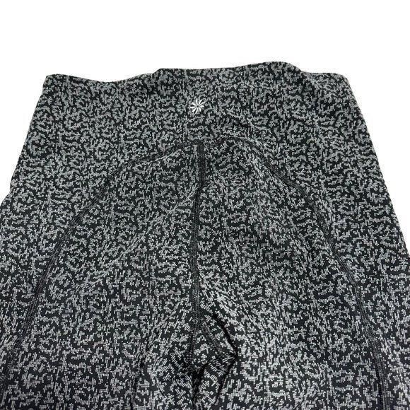 Athleta Women's Small Black Ultimate Stash Pocket Textured 7/8 Tight Leggings - Picture 7 of 9